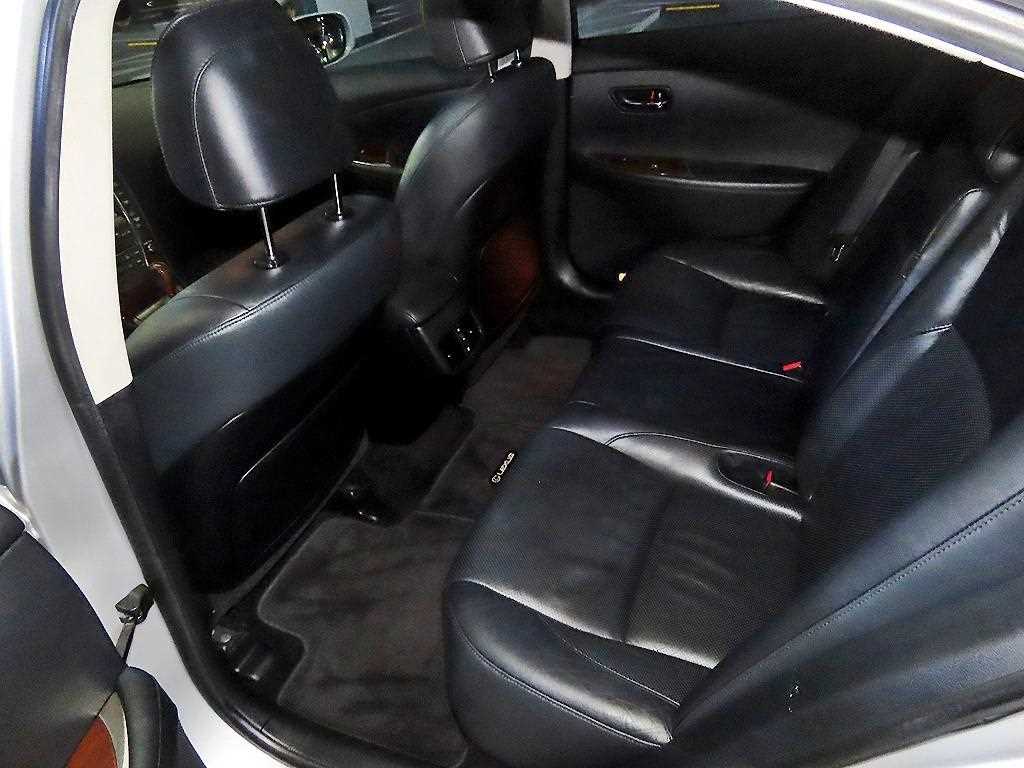 Lexus ES - Vista 7