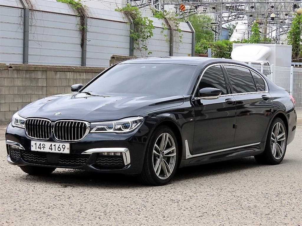 BMW 7 Series - Vista 2
