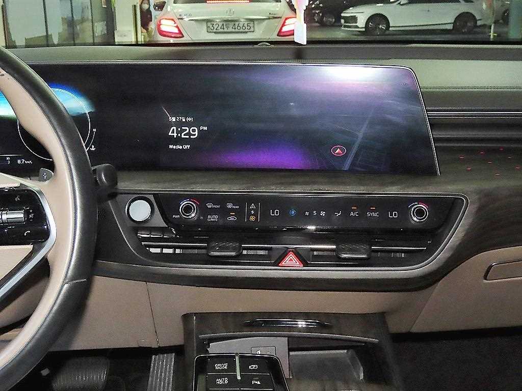 KIA K8 - Vista 11