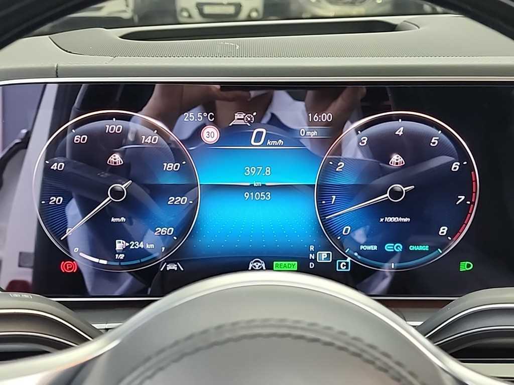 Mercedes Benz GLS Class - Vista 6