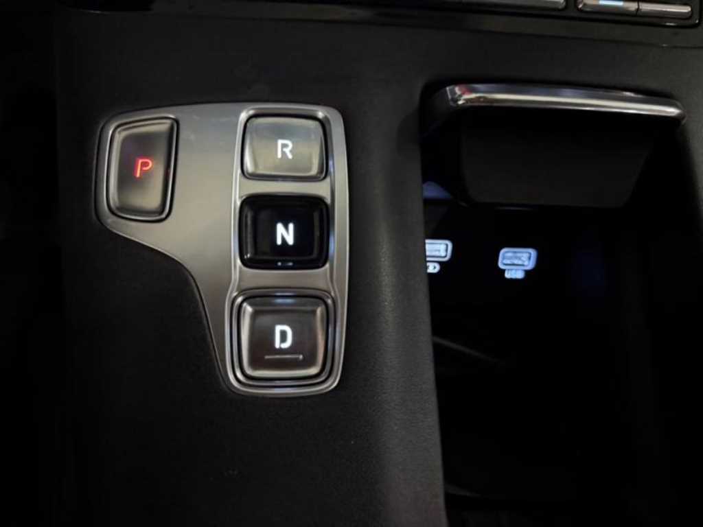 HYUNDAI Grandeur - Vista 12