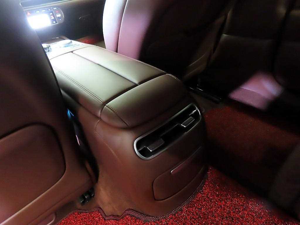 Genesis G90 2023 Negro - Importación desde Corea - HF Imports Iquique - Foto 16