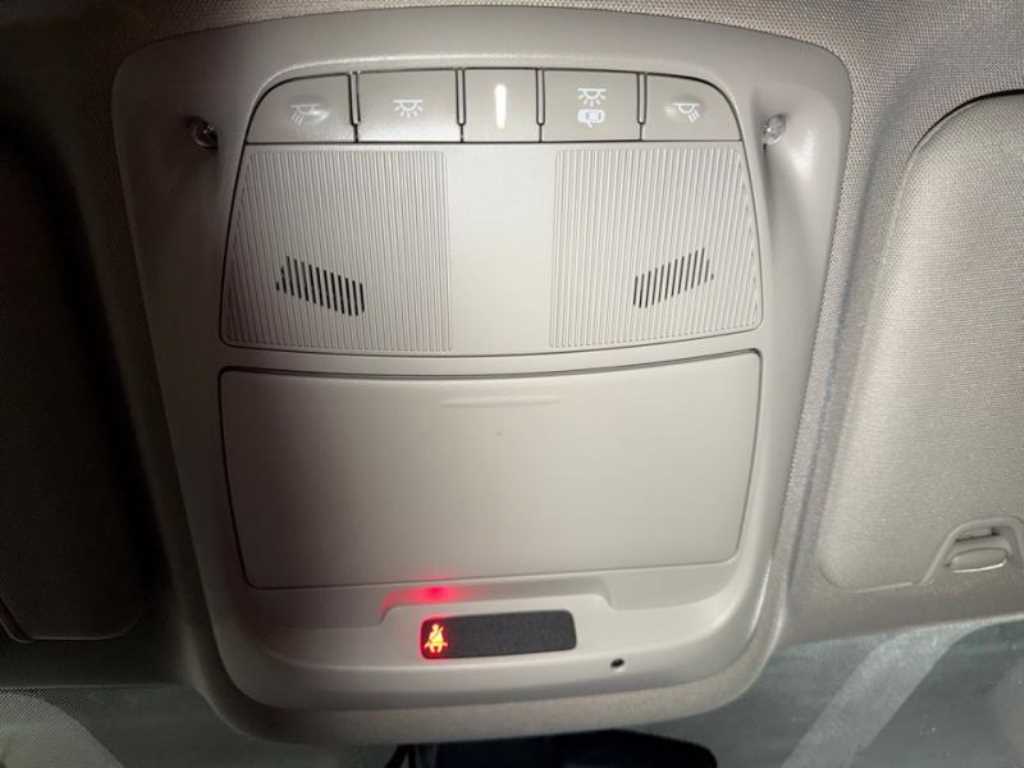 SAMSUNG QM6 - Vista 12
