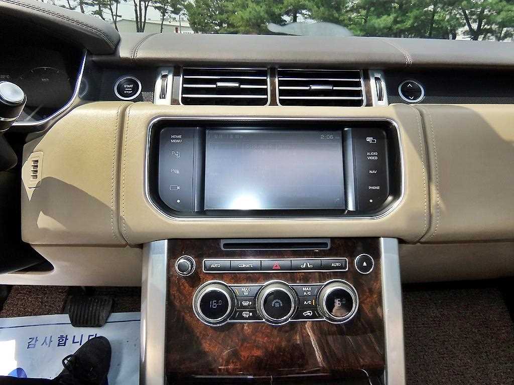 Land Rover Range Rover - Vista 12