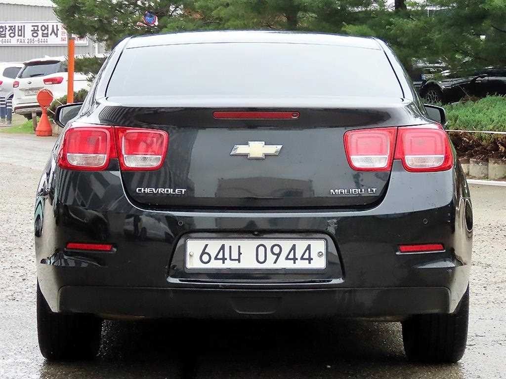 Chevrolet Malibu - Vista 4