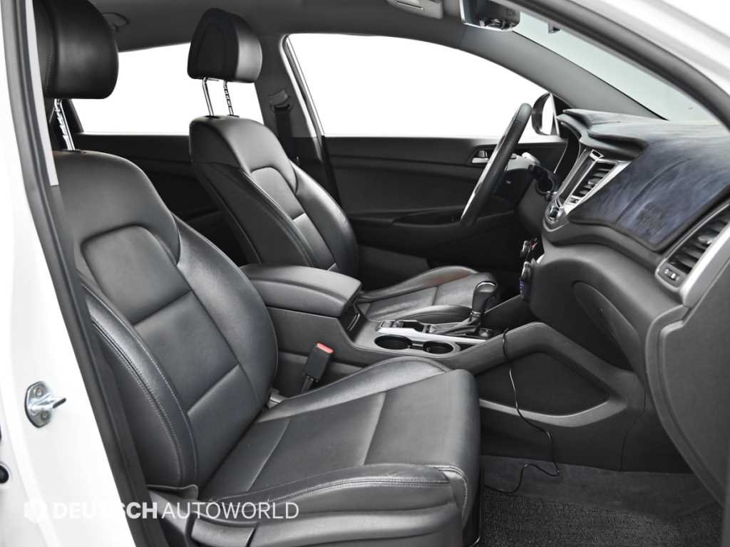 HYUNDAI Tucson - Vista 10