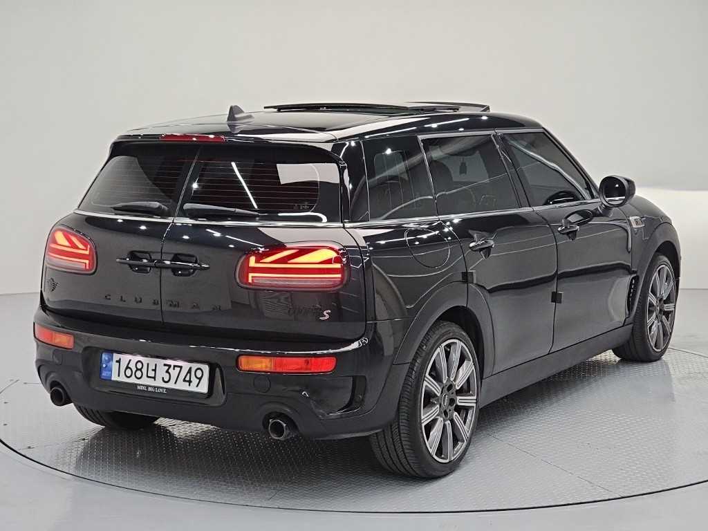 Mini Clubman - Vista 4