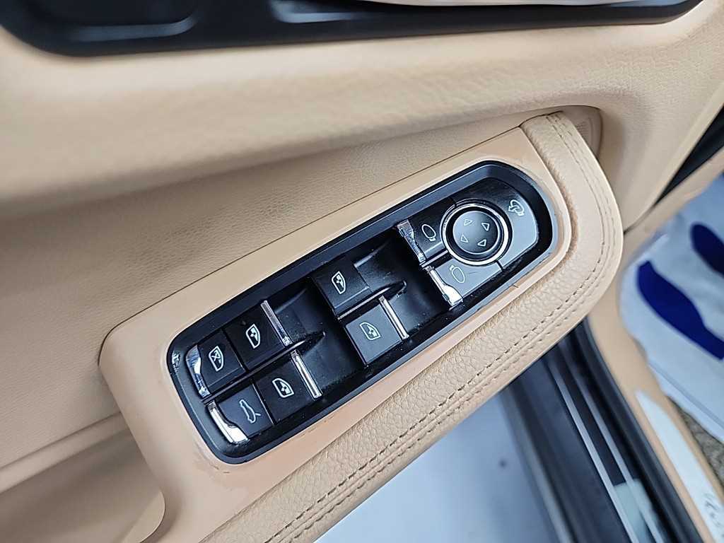 Porsche Macan 2015 Negro - Importación desde Corea - HF Imports Iquique - Foto 19