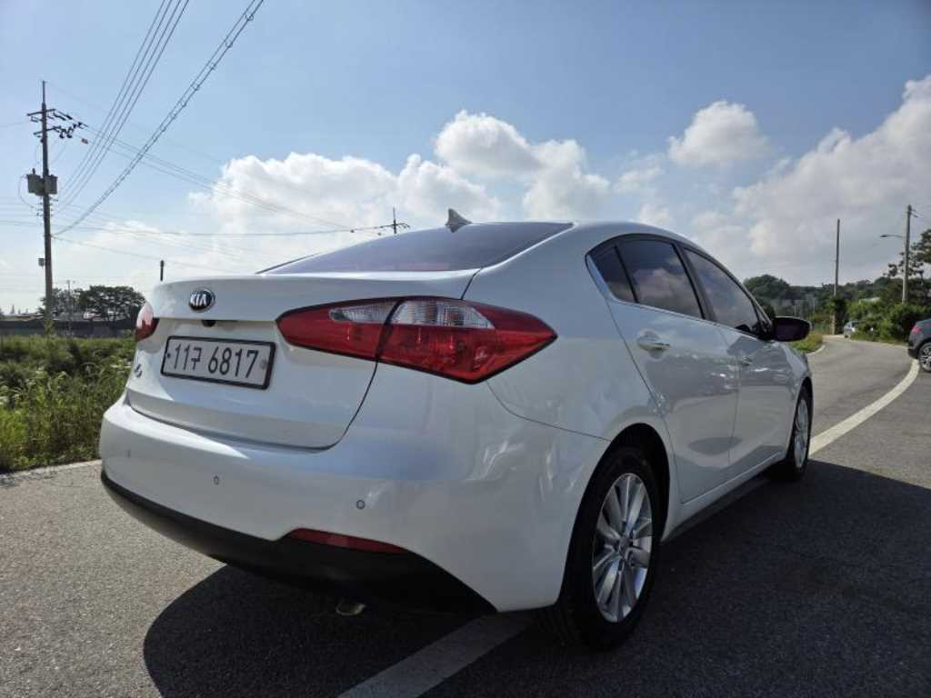 KIA K3 - Vista 6