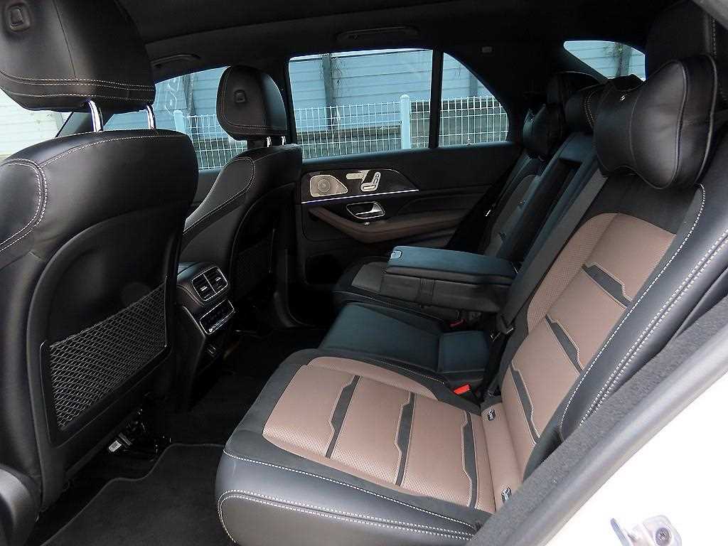 Mercedes Benz GLE Class - Vista 6