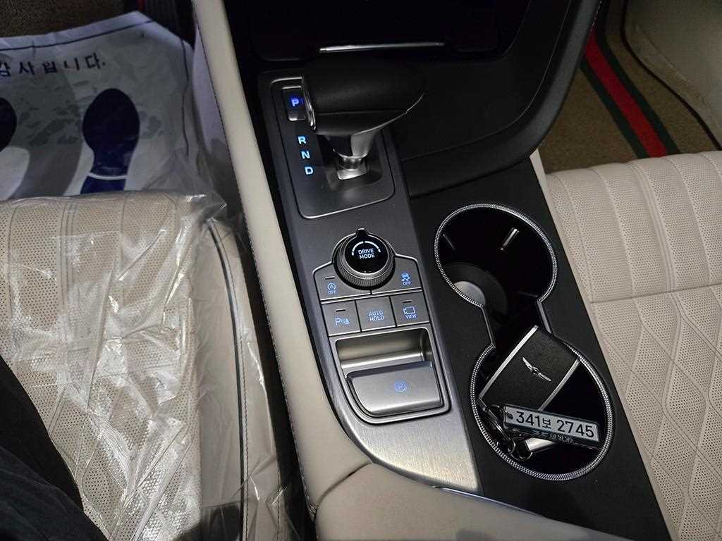 Genesis G70 - Vista 12