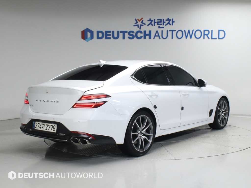Genesis G70 - Vista 2
