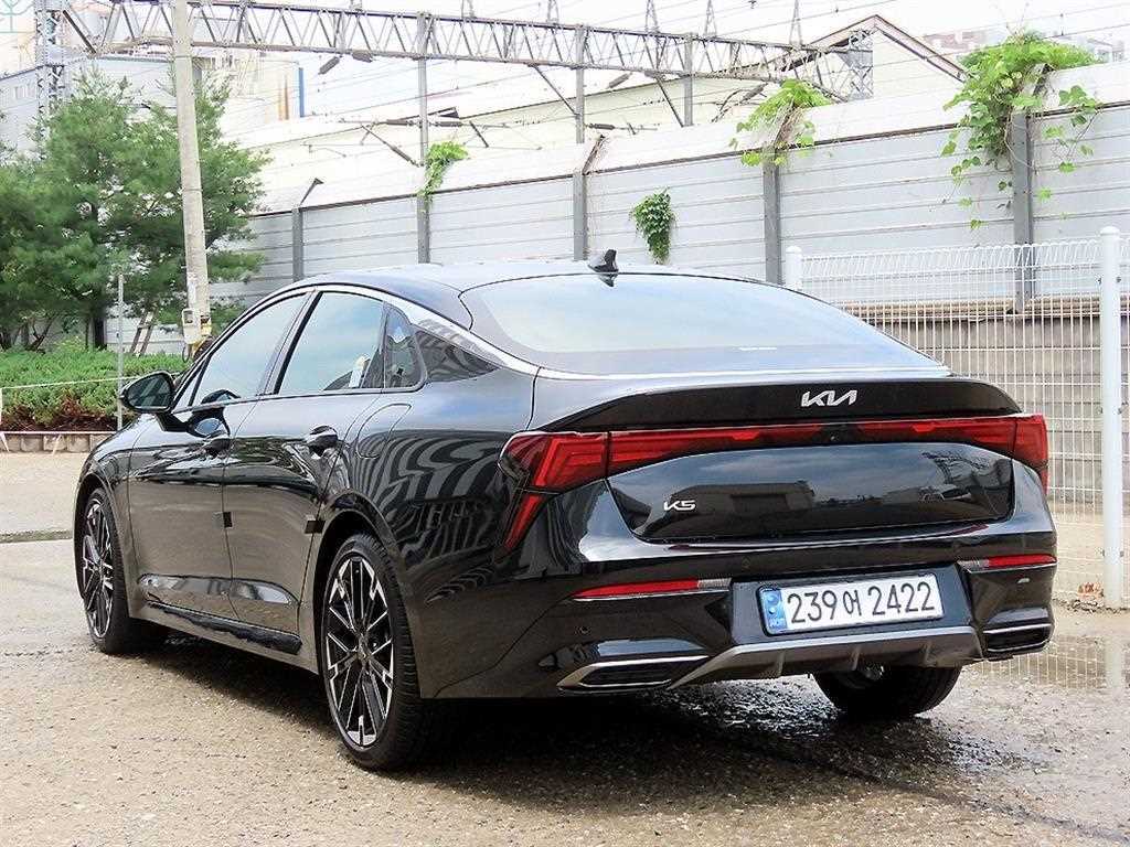 KIA K5 - Vista 3