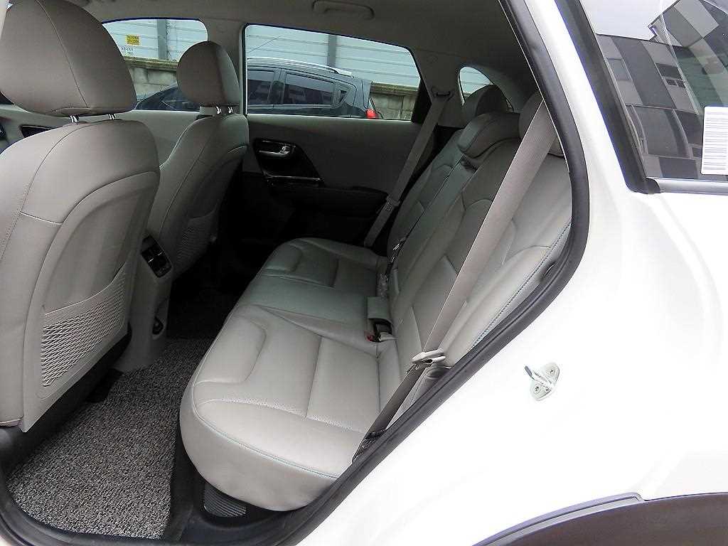 KIA Niro - Vista 6