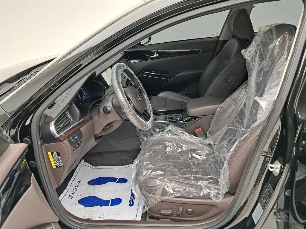 KIA K7 - Vista 11
