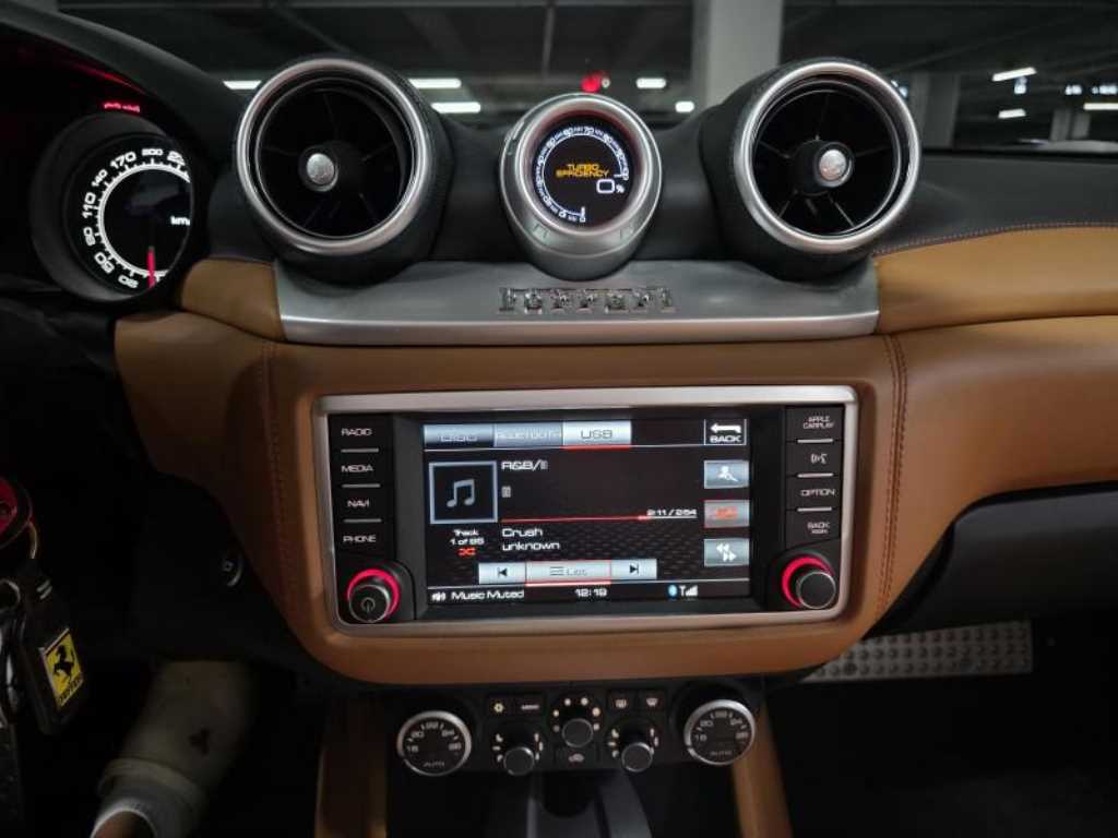Ferrari California 2016 Blanco - Importación desde Corea - HF Imports Iquique - Foto 13