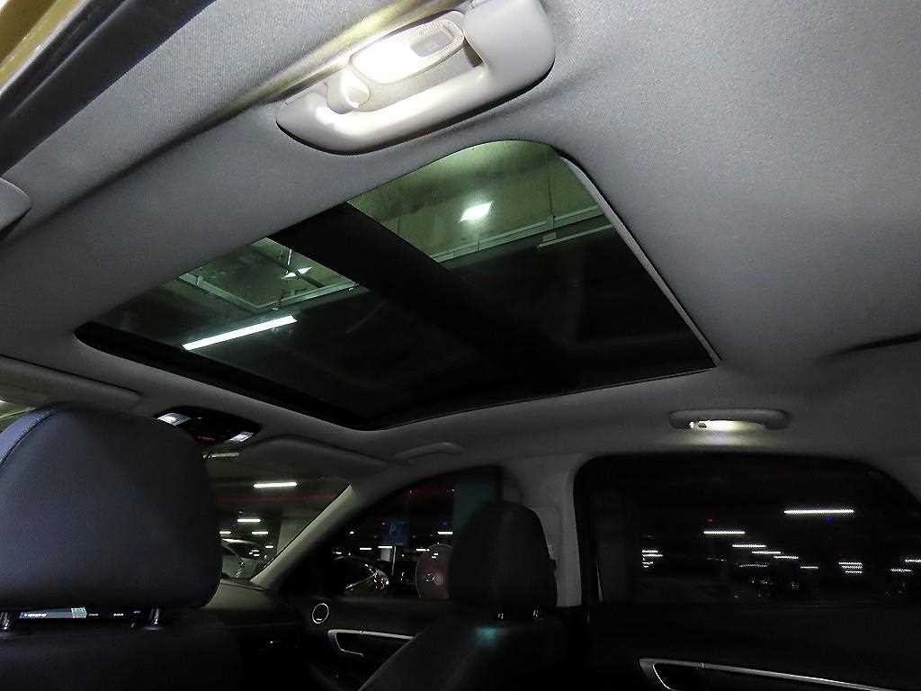 HYUNDAI Sonata - Vista 4