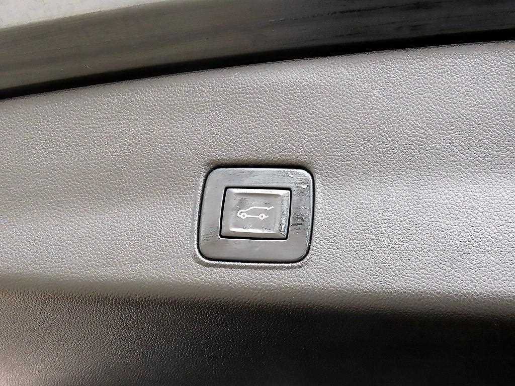 Chevrolet Trail Blazer 2022 Negro - Importación desde Corea - HF Imports Iquique - Foto 15
