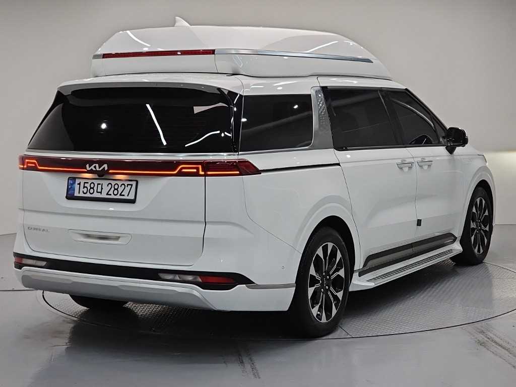 KIA Carnival - Vista 4