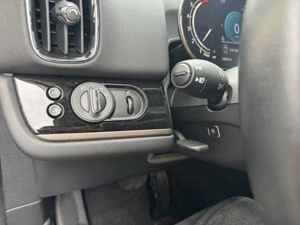 Mini Countryman - Vista 12