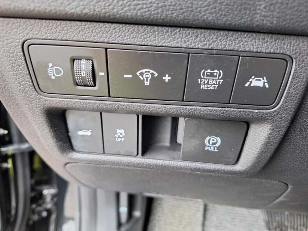 HYUNDAI Sonata - Vista 8