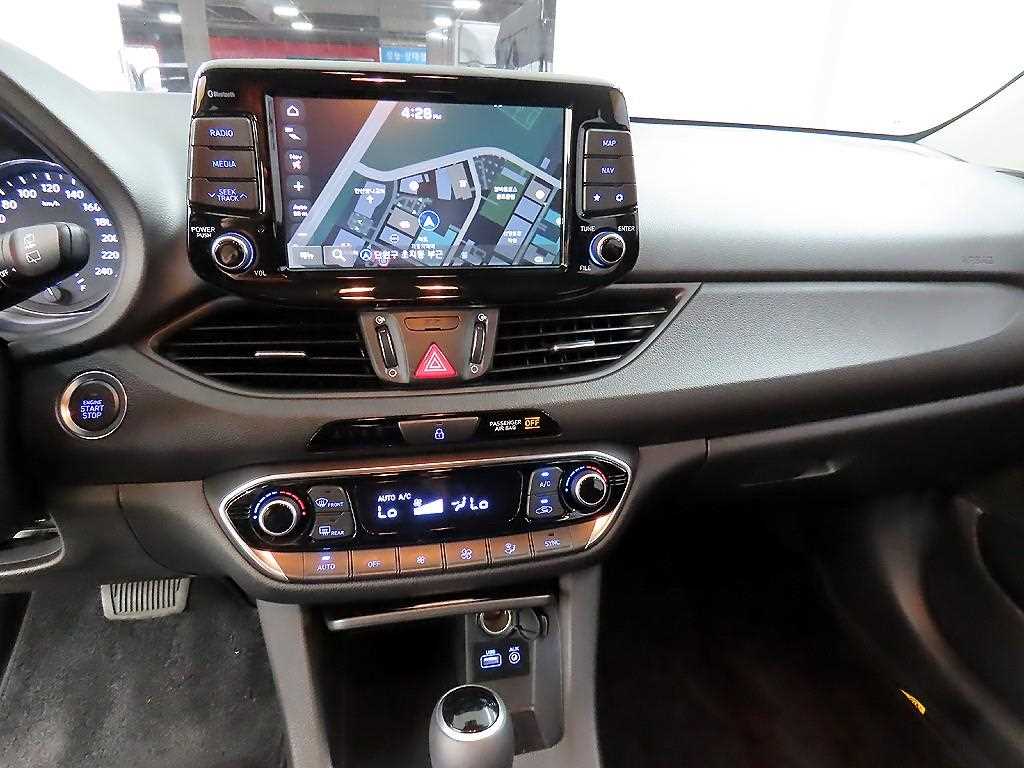 HYUNDAI i30 2017 - Importación desde Corea - HF Imports Iquique - Foto 13