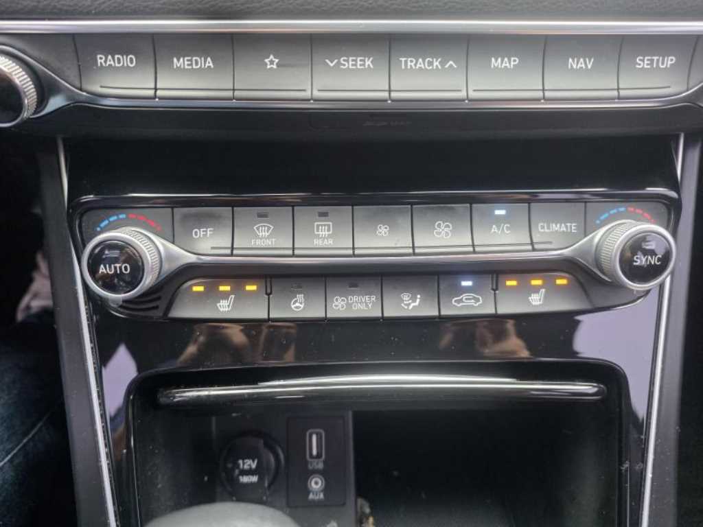HYUNDAI Grandeur - Vista 11