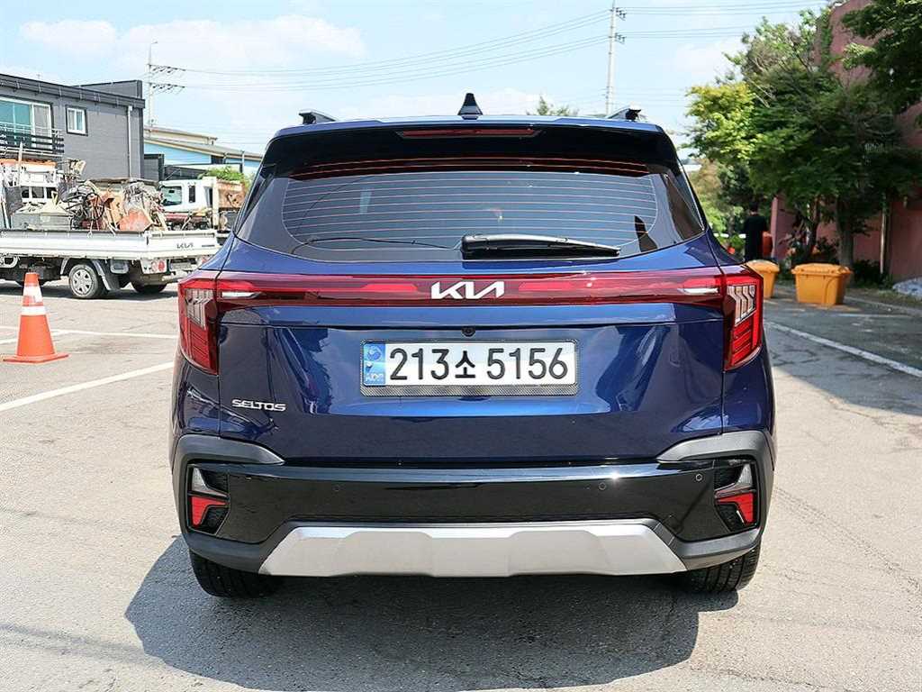 KIA Seltos - Vista 2