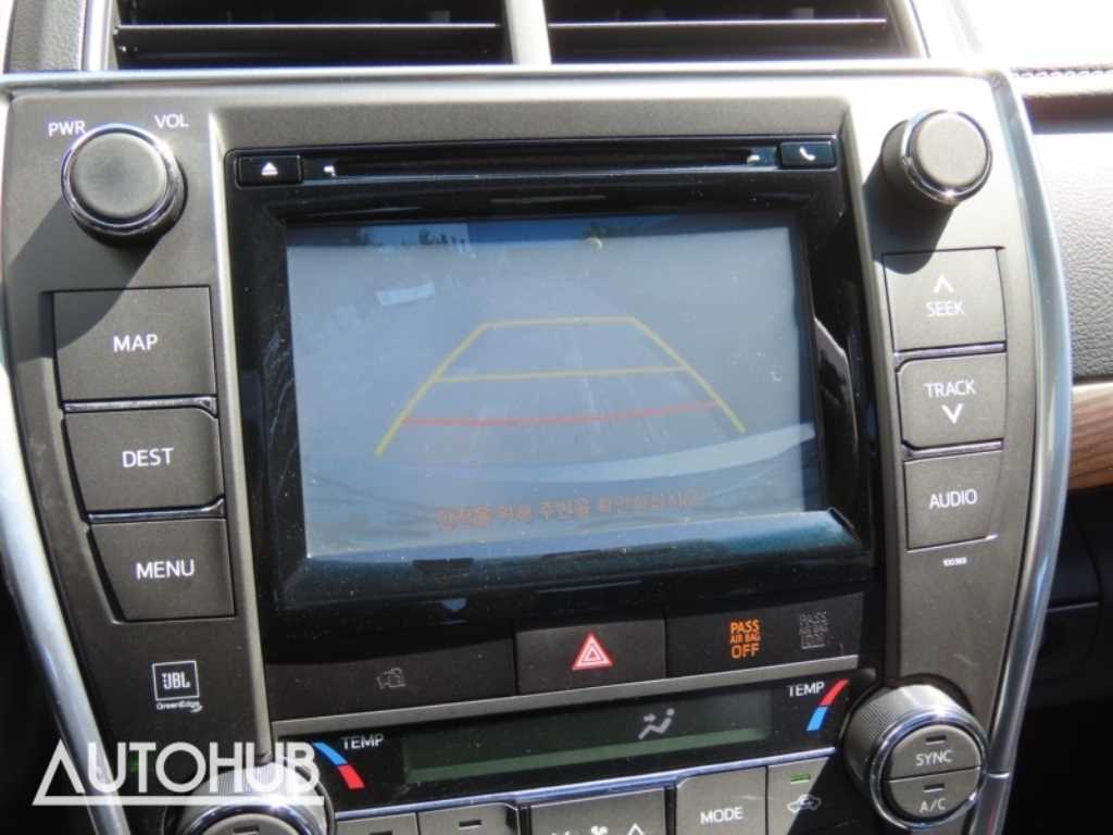 Toyota Camry - Vista 10