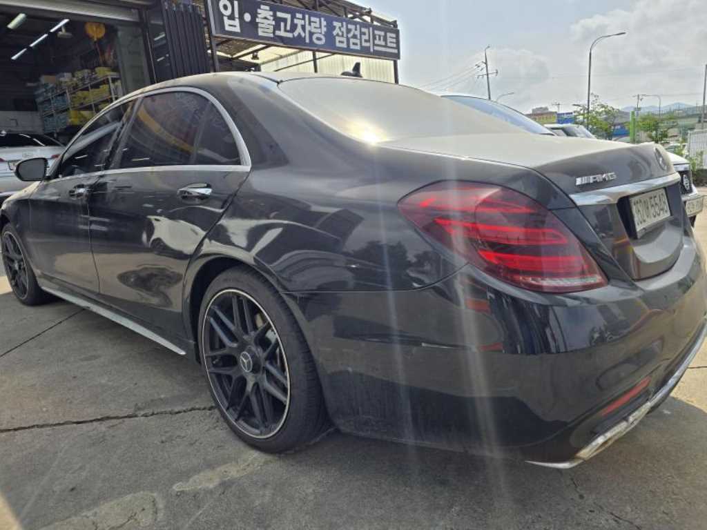 Mercedes Benz S Class - Vista 3