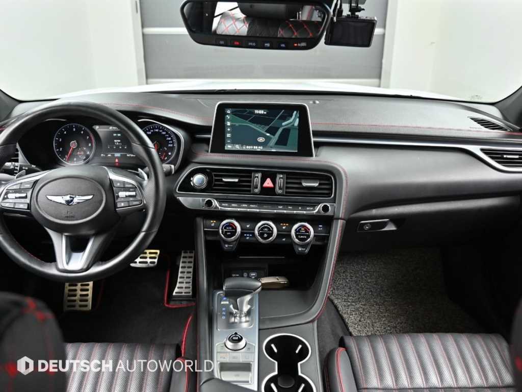 Genesis G70 - Vista 7
