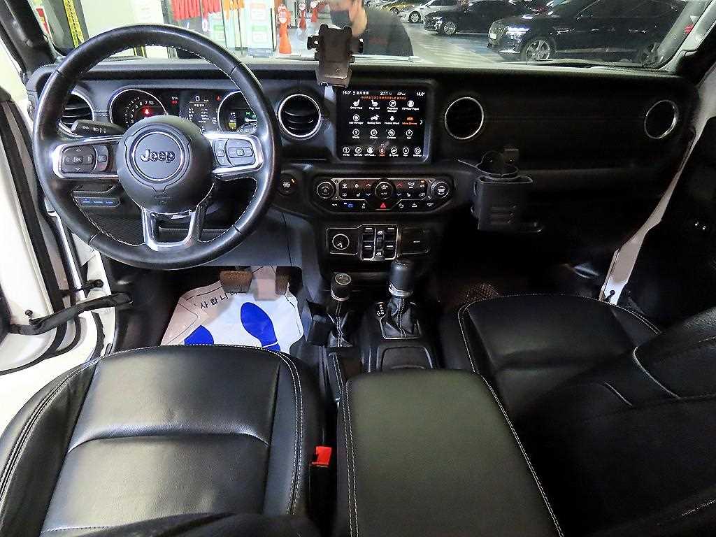 Jeep Wrangler - Vista 10