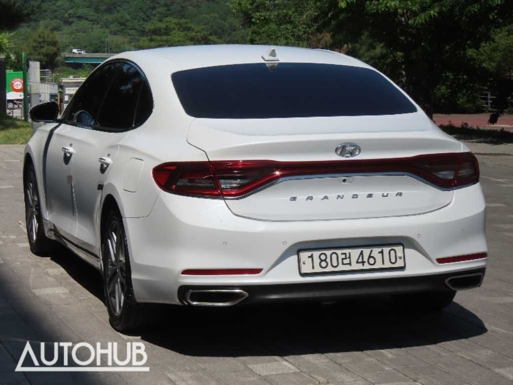 HYUNDAI Grandeur - Vista 4