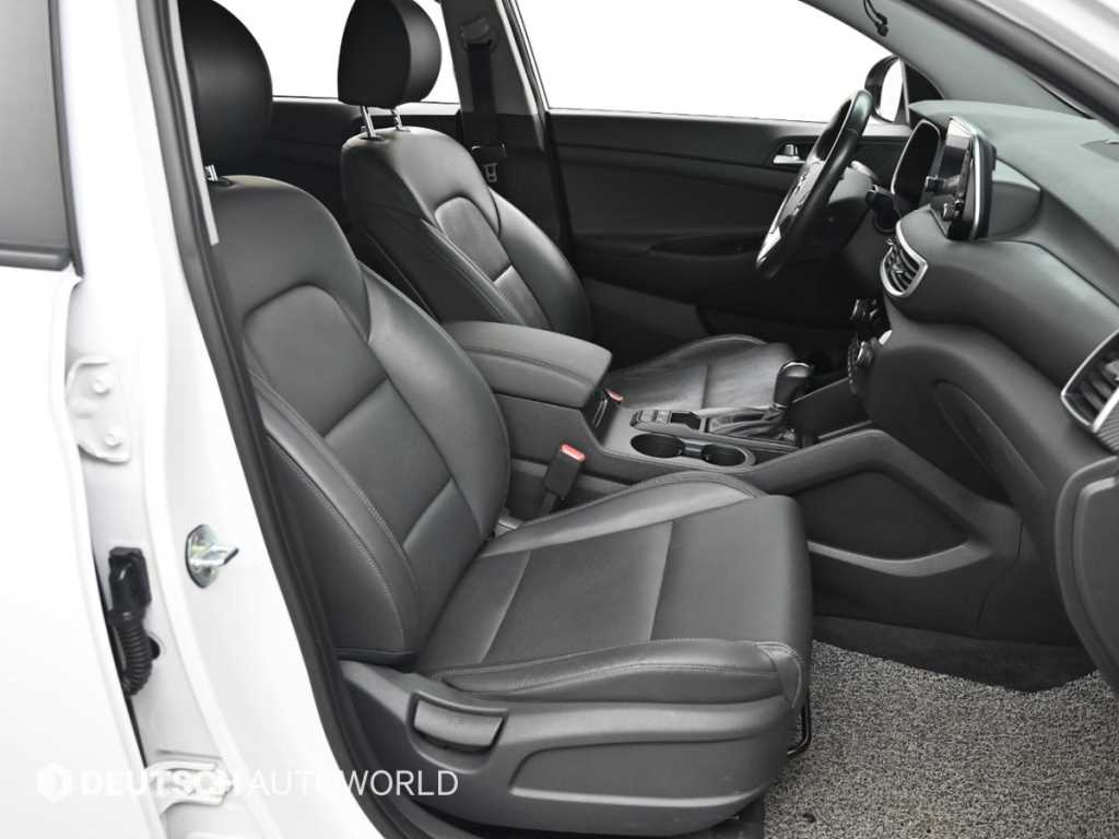 HYUNDAI Tucson - Vista 10