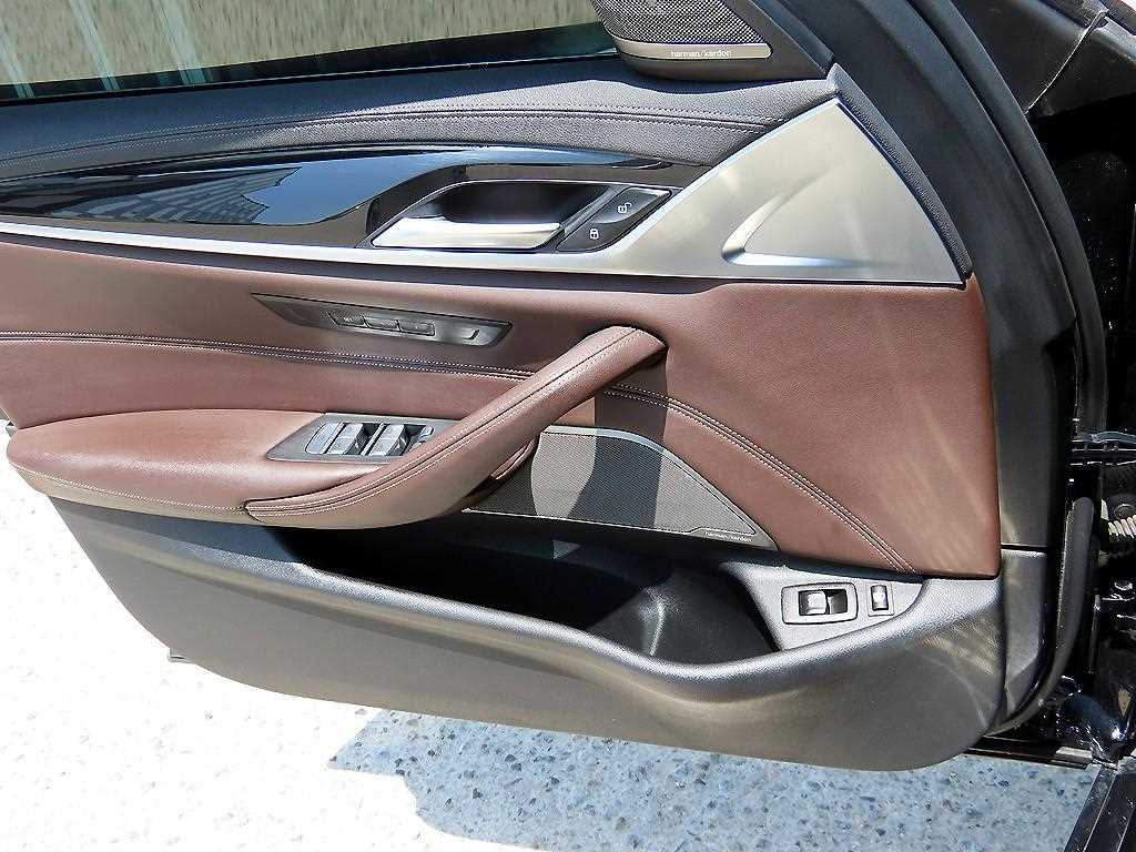 BMW 5 Series - Vista 12