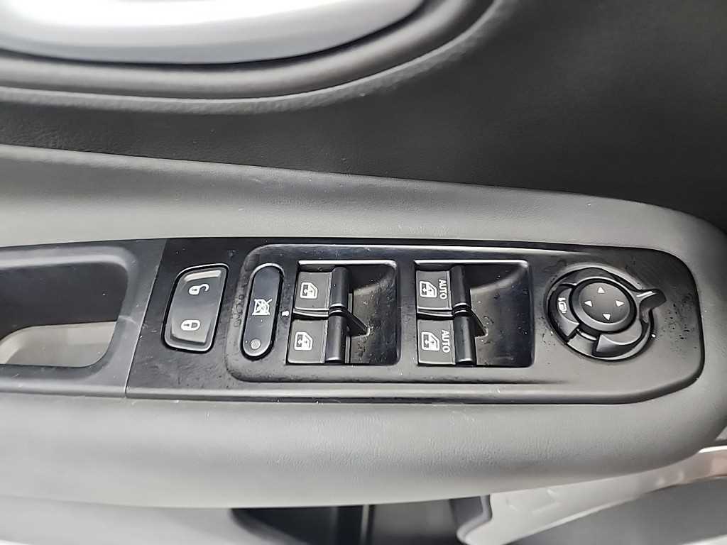 Jeep Renegade 2019 Gris - Importación desde Corea - HF Imports Iquique - Foto 16