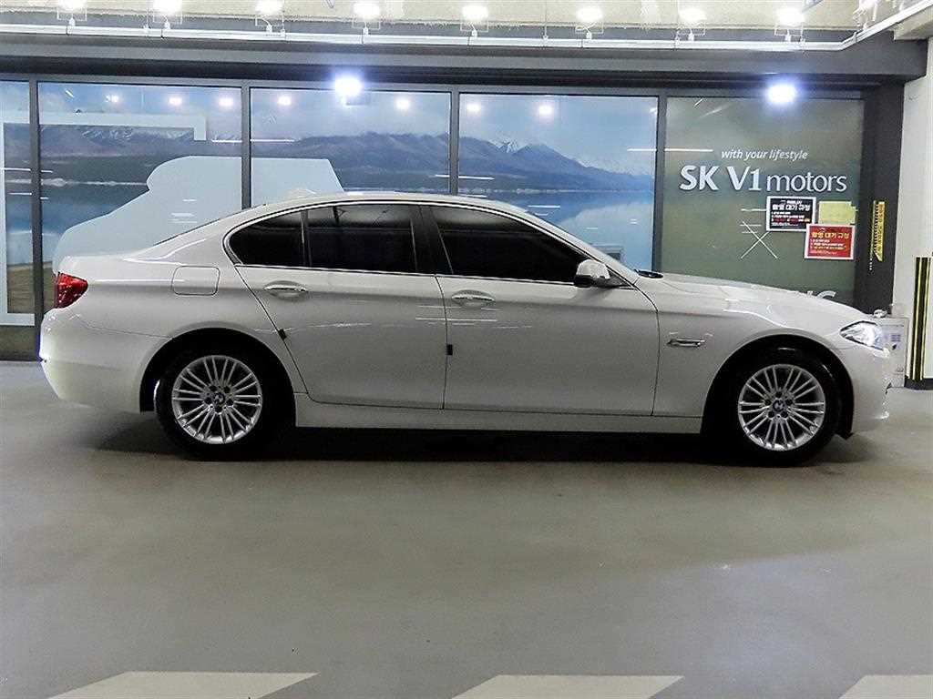BMW 5 Series - Vista 4