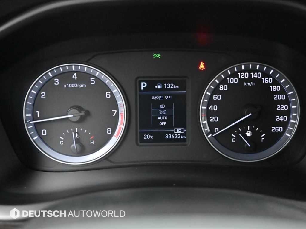 HYUNDAI Sonata - Vista 8