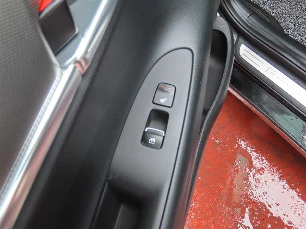 HYUNDAI Grandeur - Vista 7