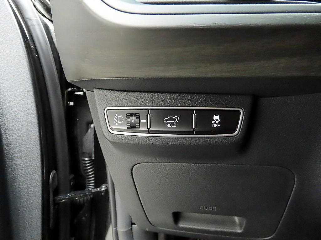 KIA K8 - Vista 12