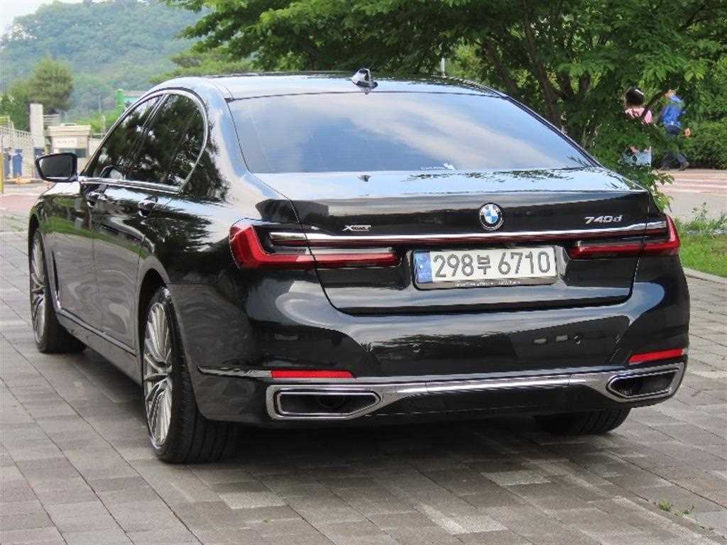 BMW 7 Series - Vista 4