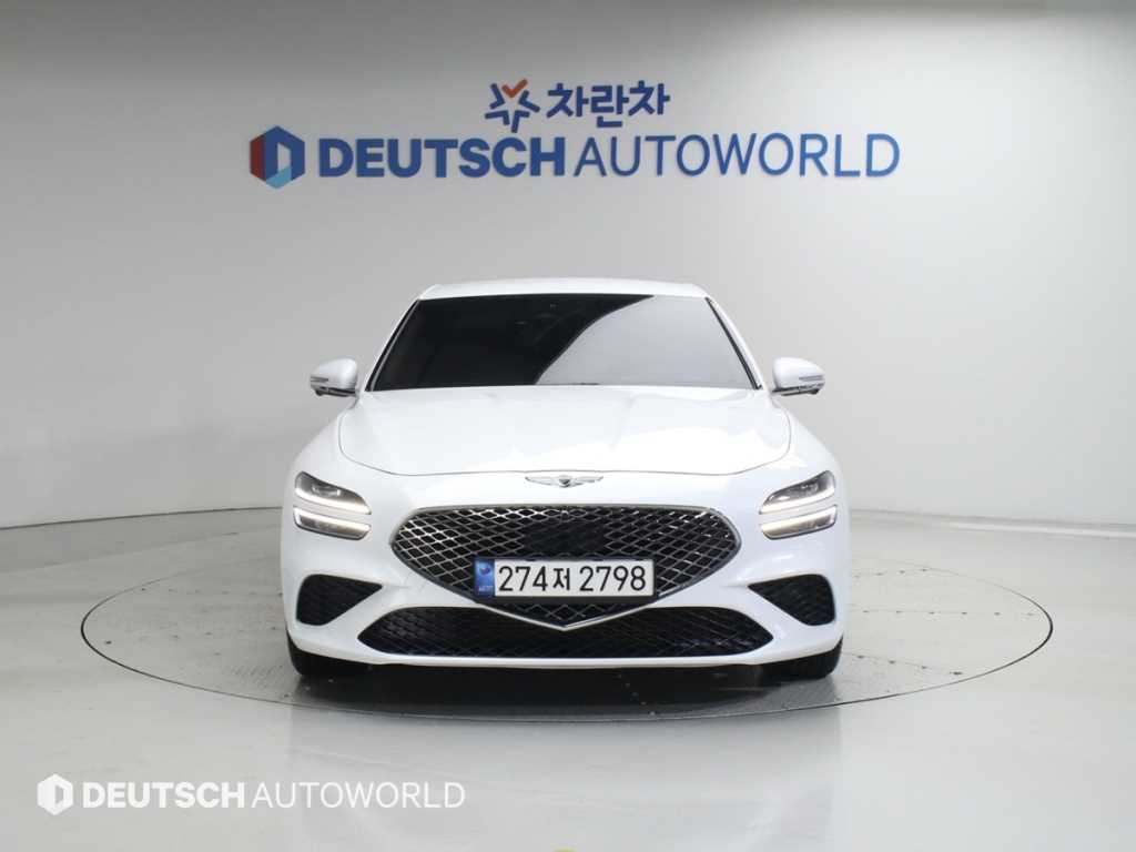 Genesis G70 - Vista 3