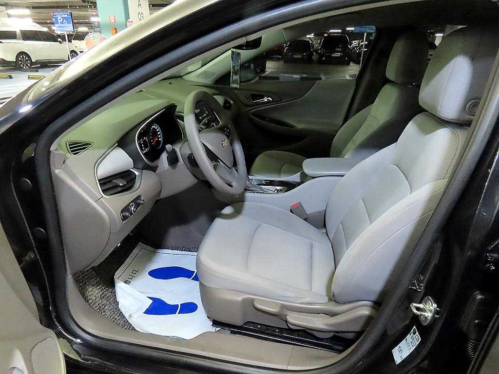 Chevrolet Malibu - Vista 6