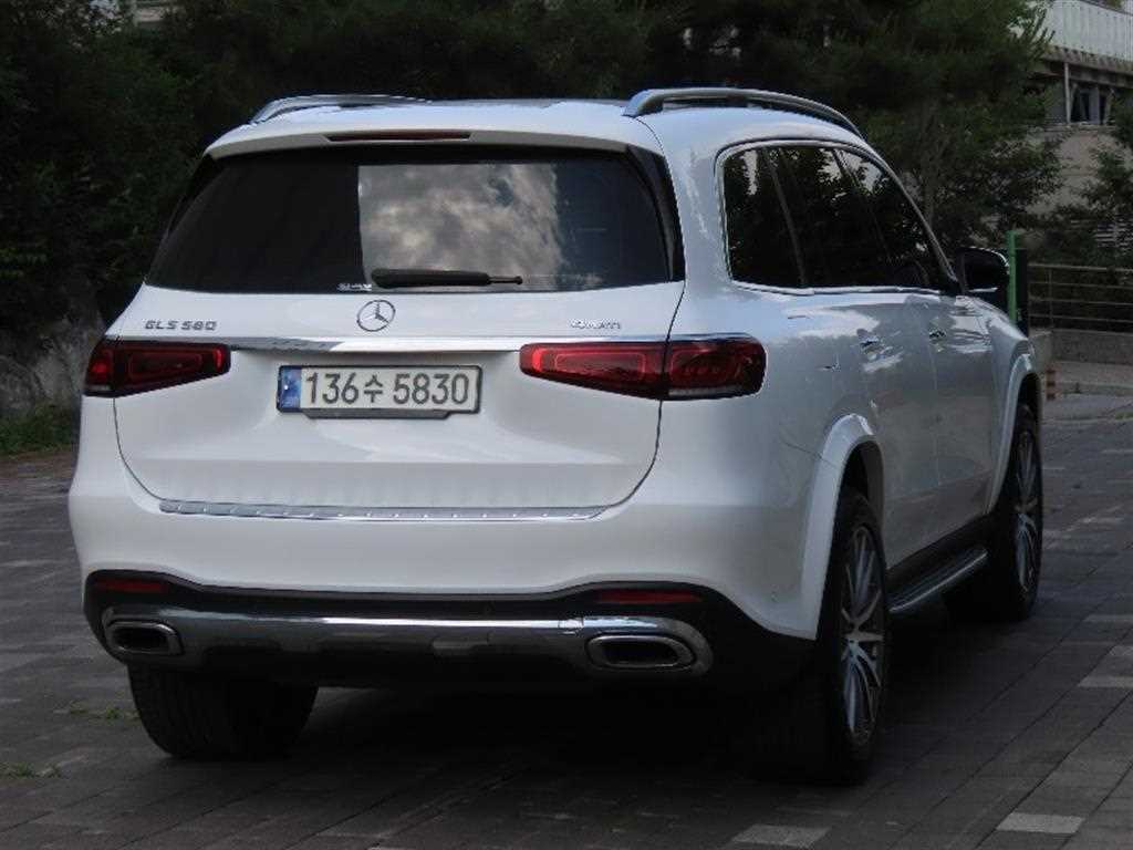 Mercedes Benz GLS Class - Vista 3