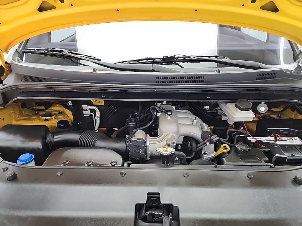 HYUNDAI Starex - Vista 5