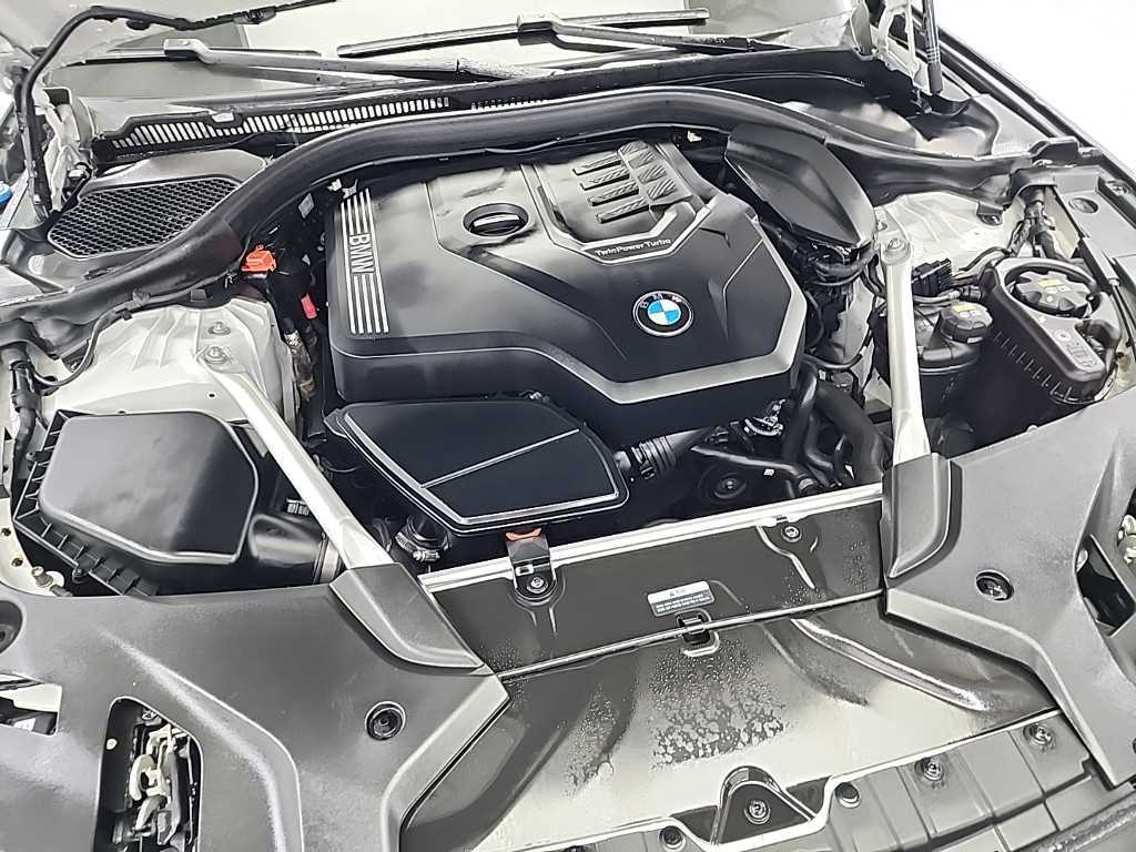BMW 5 Series - Vista 5