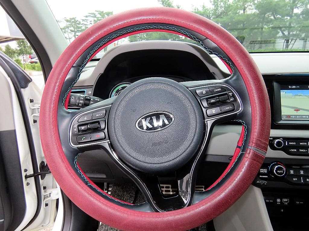 KIA Niro - Vista 8