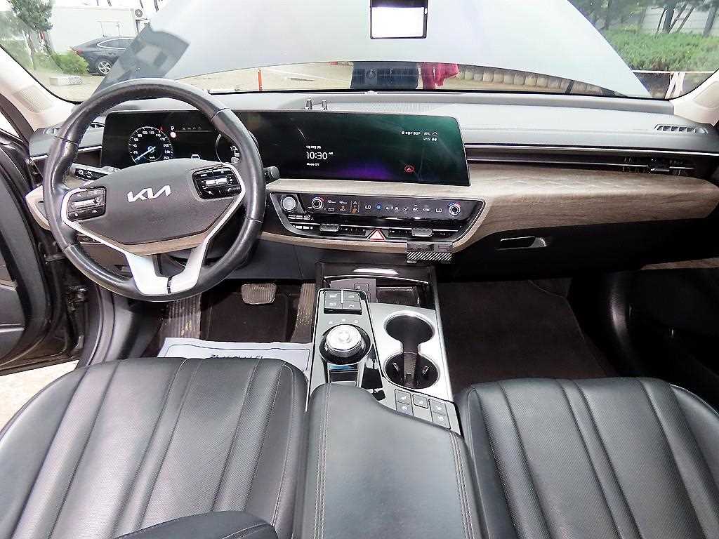 KIA K8 - Vista 7
