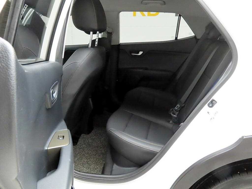 KIA Stonic 2020 Blanco - Importación desde Corea - HF Imports Iquique - Foto 15