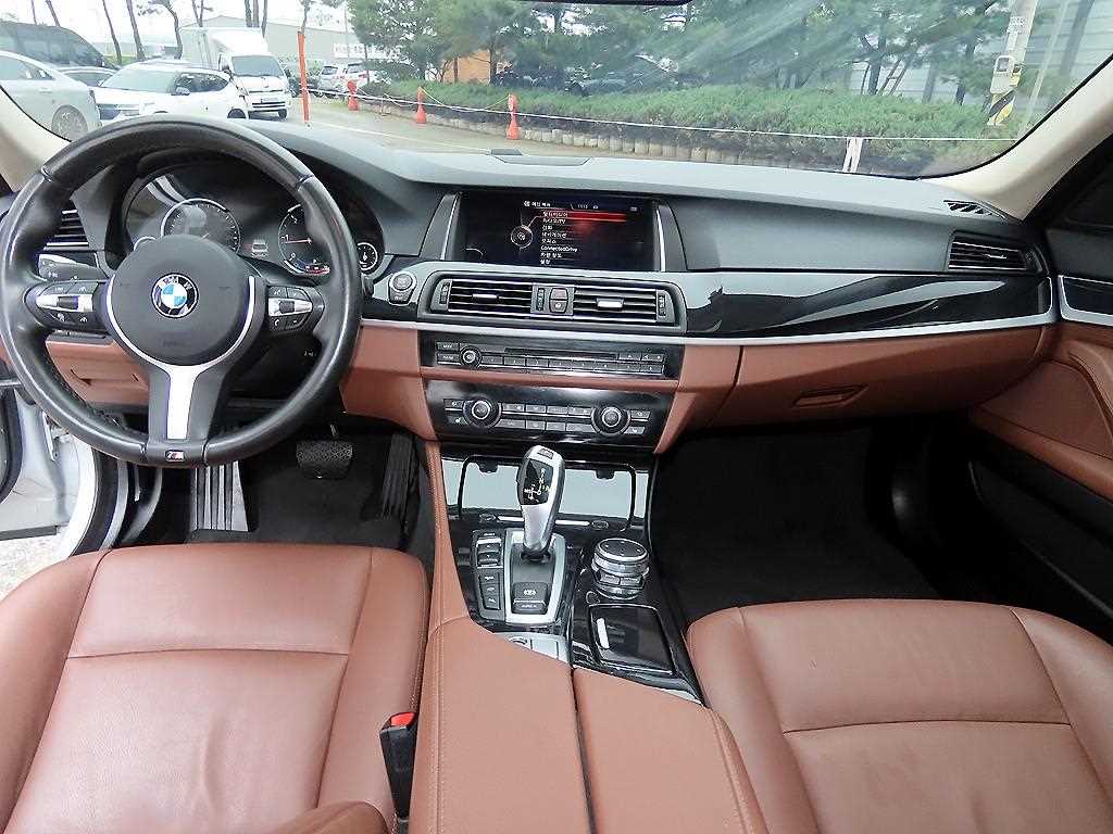 BMW 5 Series - Vista 7